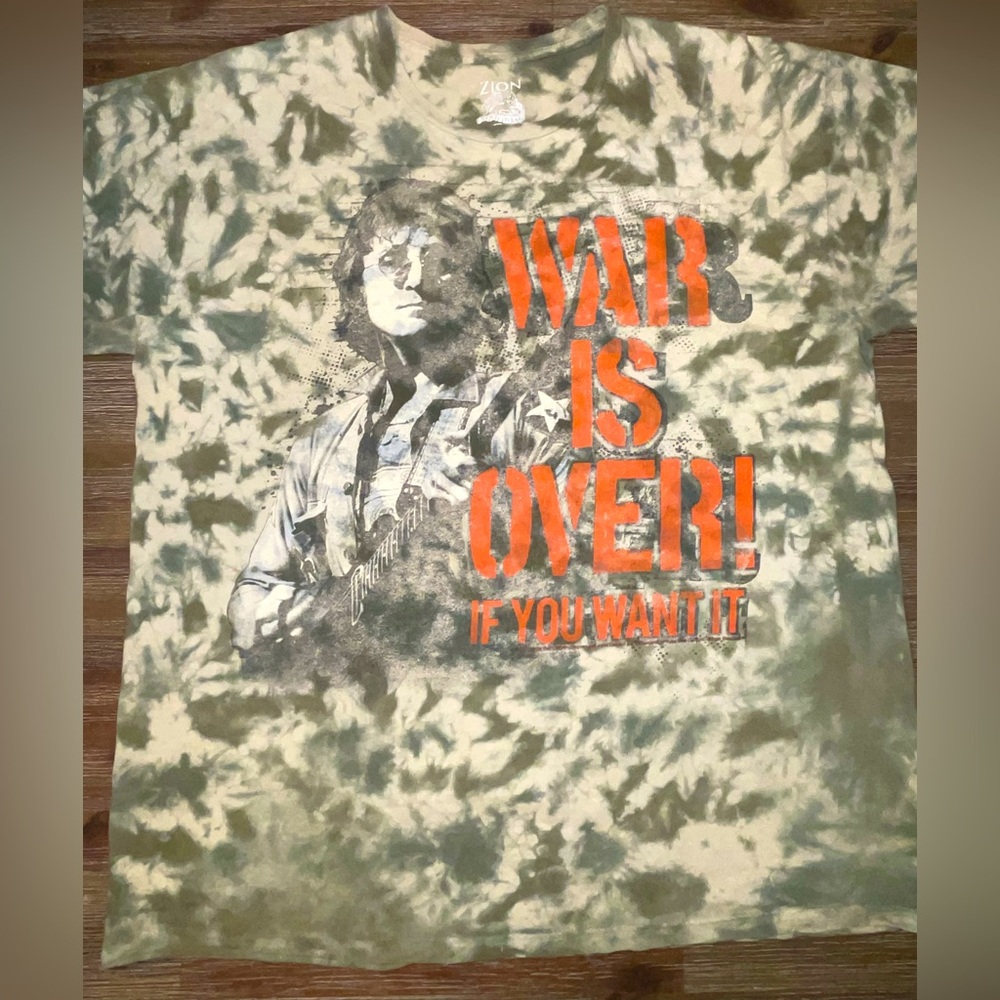 John Lennon Zion Rootswear John Lennon 2011 The War is Over T-shirt Size 1X